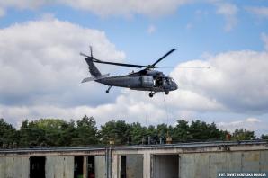 [VIDEO] Gotowi do podjęcia najtrudniejszych zadań. Black Hawk który niedawno wrócił z działań ratowniczo-gaśniczych w Turcji.